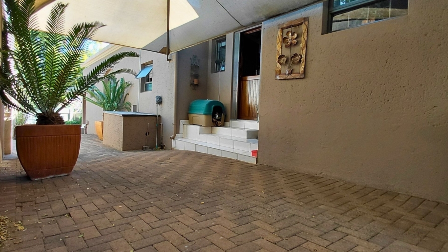3 Bedroom Property for Sale in Boschdal North West